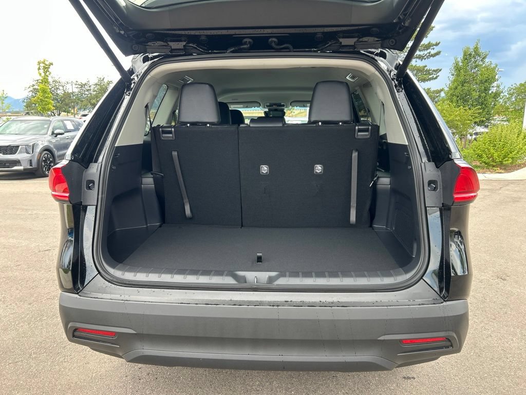Used 2026 Toyota Grand Highlander FWD image 16