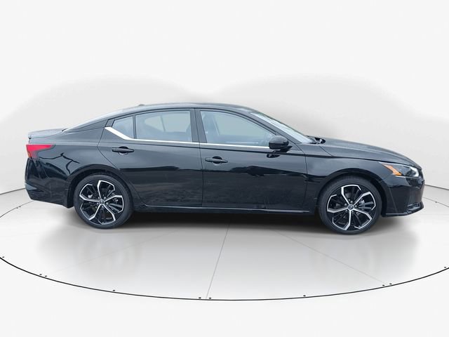 New 2025 Nissan Altima 2.5 SR image 11