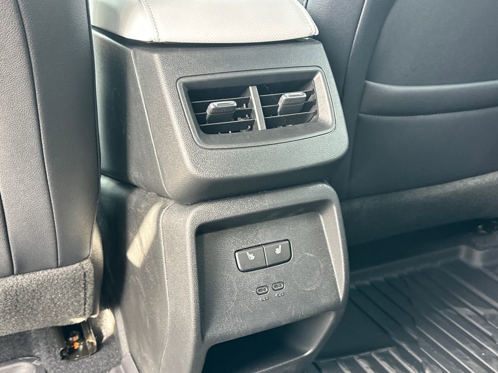 New 2026 Chevrolet Equinox EV LT image 16