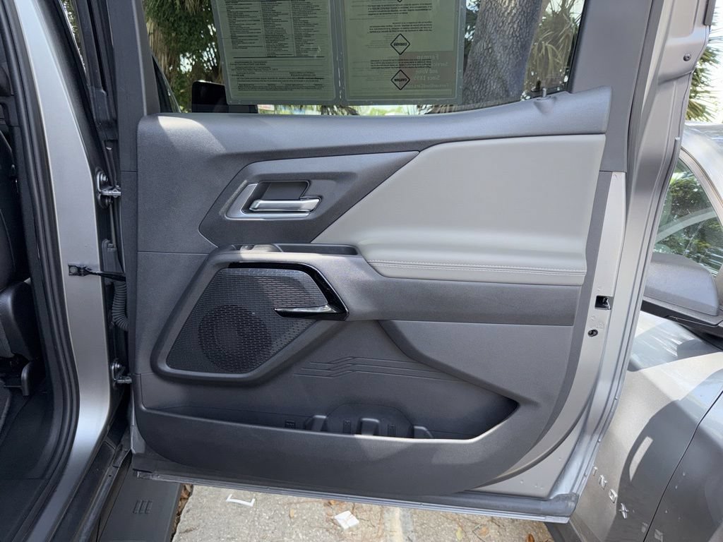 Used 2026 Chevrolet Silverado EV Trail Boss AWD/4WD image 34