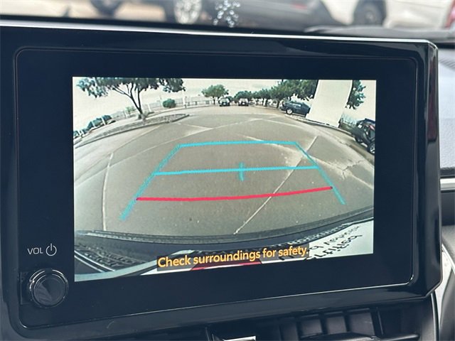 Used 2025 Toyota Corolla Cross LE image 18