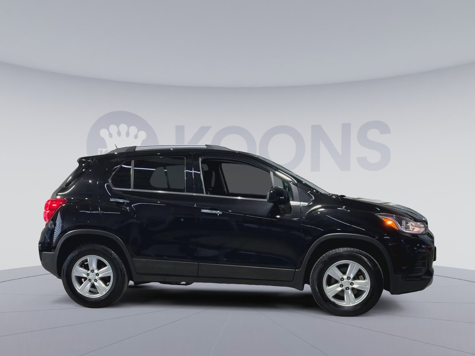 Used 2019 Chevrolet Trax LT w/ LT Convenience Package AWD/4WD image 12