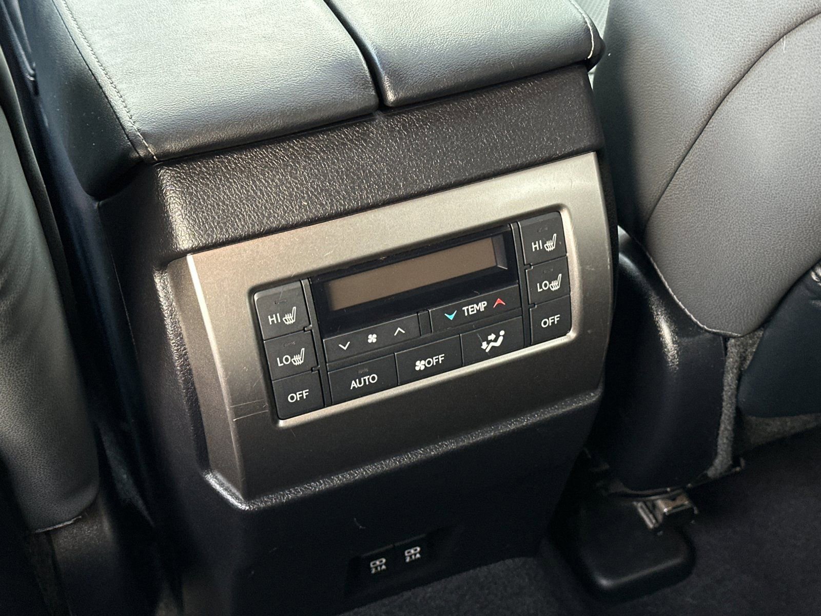 Used 2023 Lexus GX 460 Premium w/ Premium Package image 13