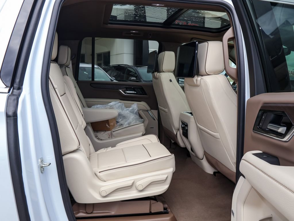 New 2026 GMC Yukon XL Denali image 38