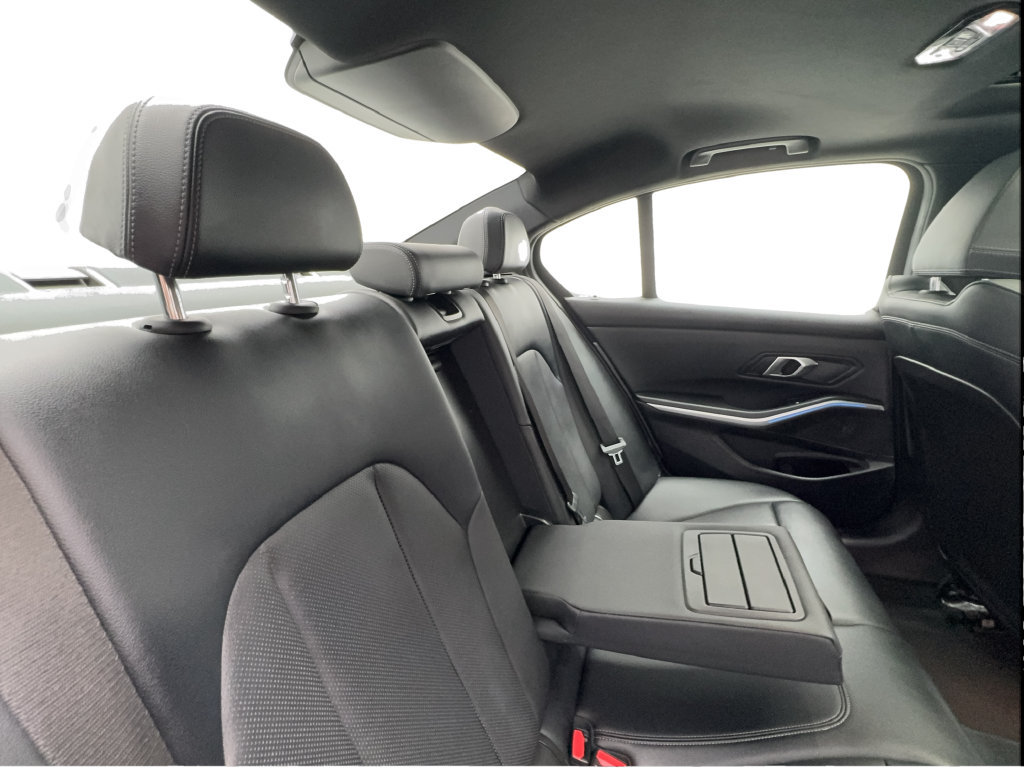 Used 2024 BMW 330i Sedan RWD image 30