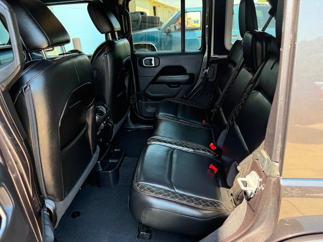 Used 2021 Jeep Wrangler Unlimited Sahara AWD/4WD image 6