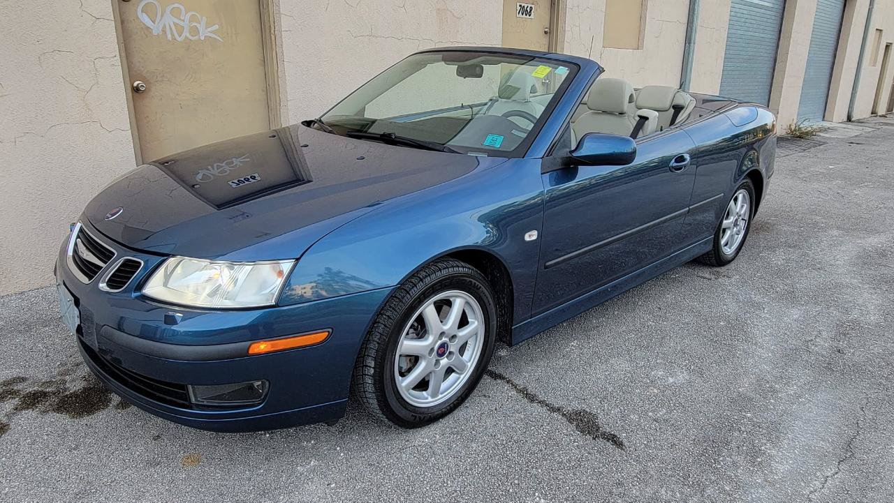 Used 2004 Saab 9-3 Aero FWD image 15