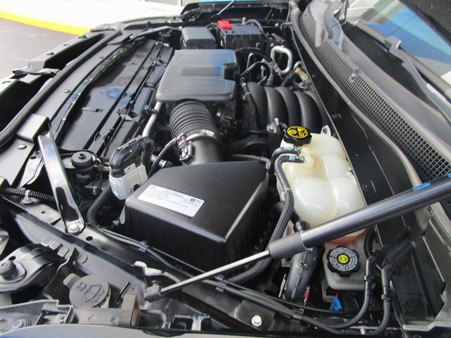 Used 2021 Chevrolet Tahoe Premier w/ Premium Package image 11