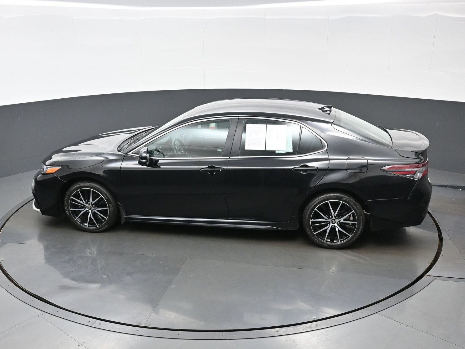 Used 2024 Toyota Camry SE FWD image 36