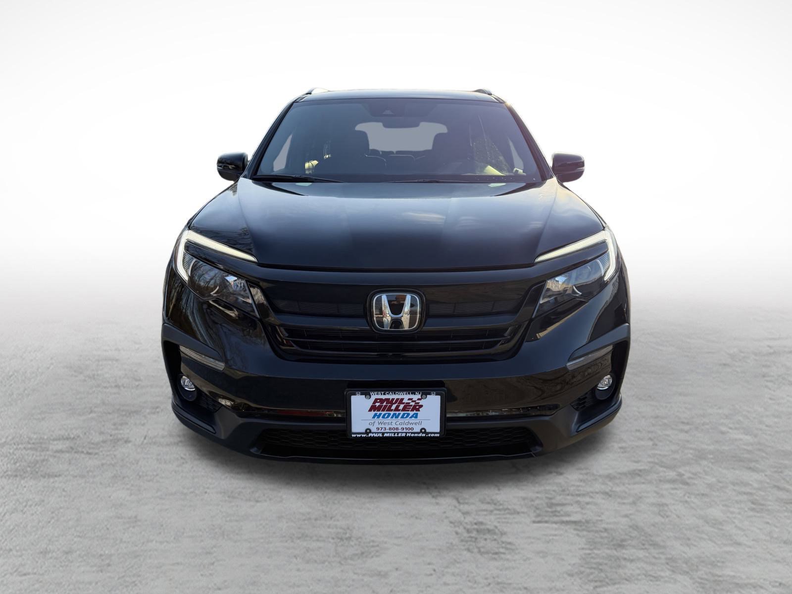 Used 2022 Honda Pilot Sport image 2