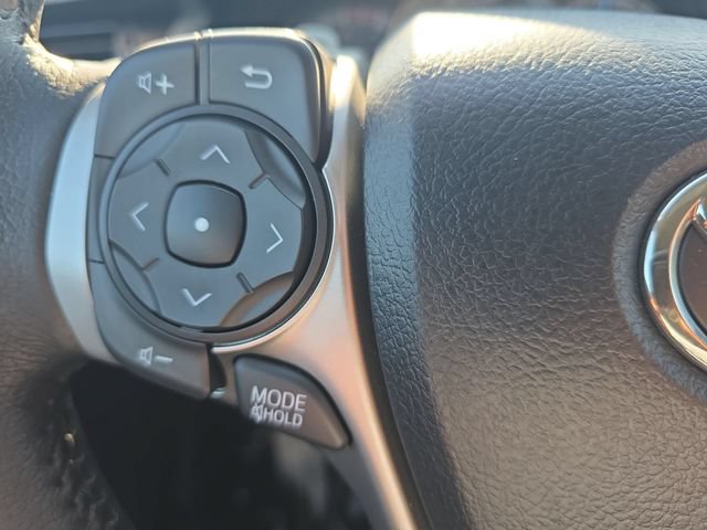 Used 2013 Toyota Camry SE FWD image 17