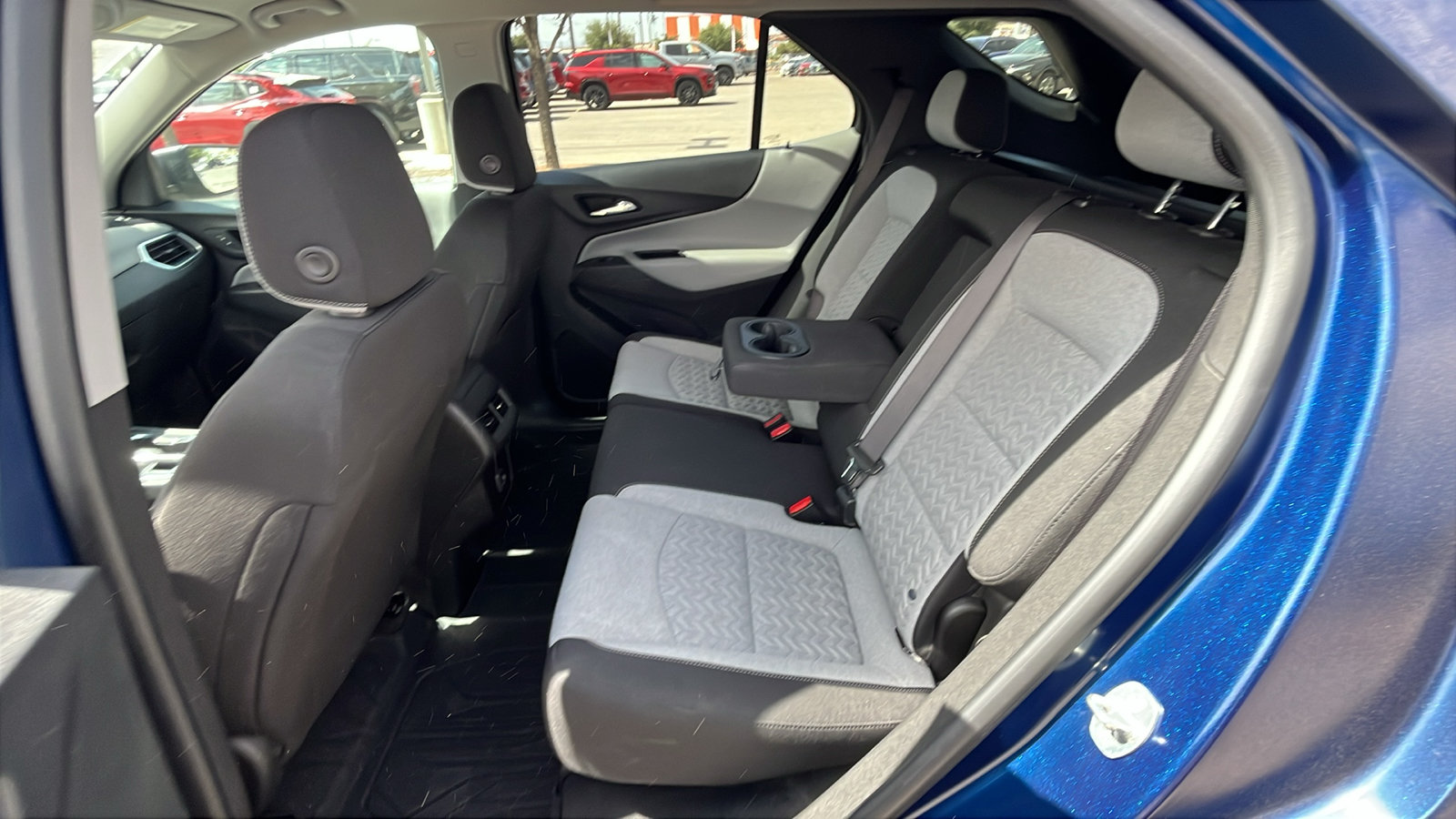 Used 2022 Chevrolet Equinox LS w/ LS Convenience Package AWD/4WD image 24
