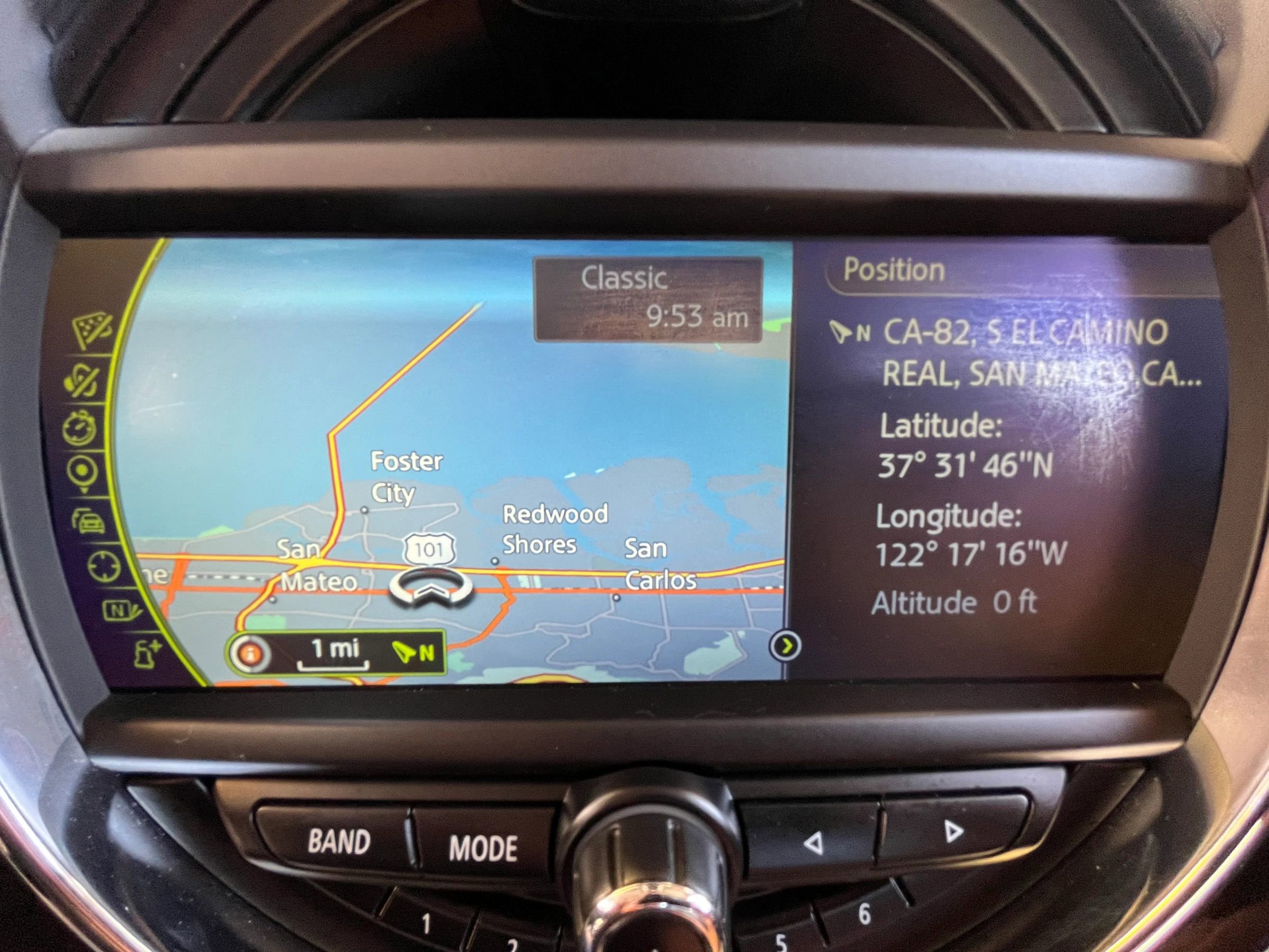 Used 2015 MINI Cooper S w/ Mini Wired Pack image 21