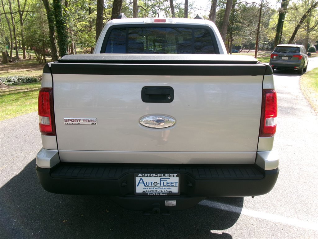 Used 2008 Ford Explorer Sport Trac XLT RWD image 6