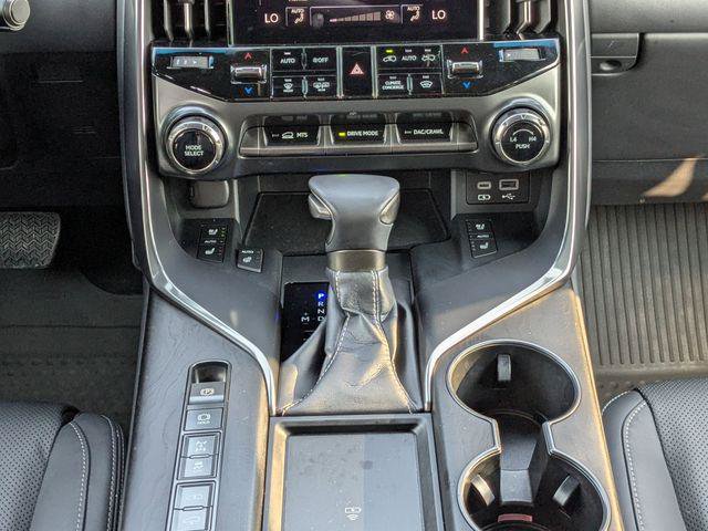 Certified 2024 Lexus LX 600 4WD w/ Luxury Package image 18