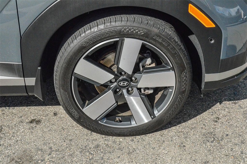 Used 2024 Hyundai Santa Fe Limited image 7