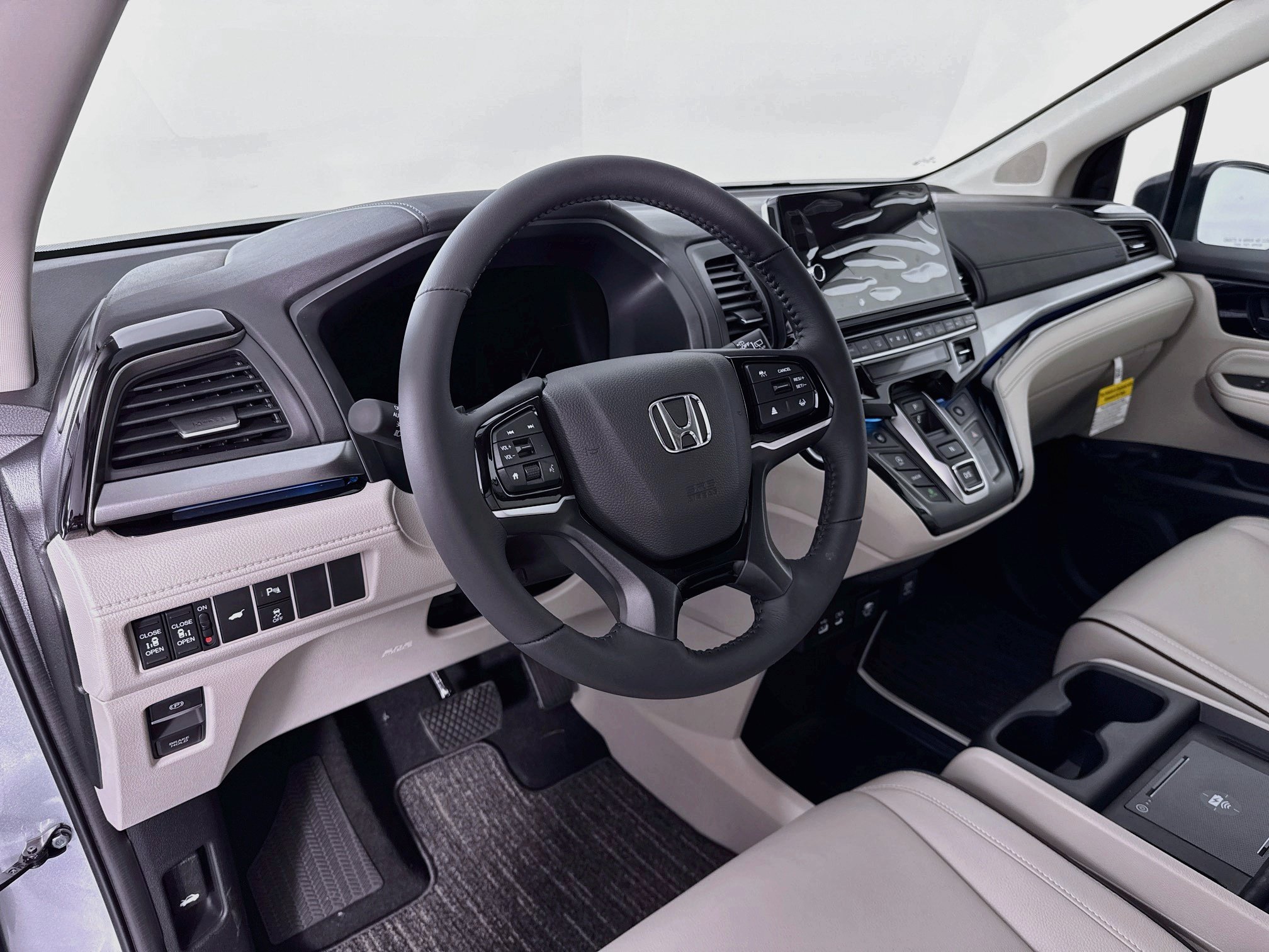 New 2027 Honda Odyssey Touring image 9