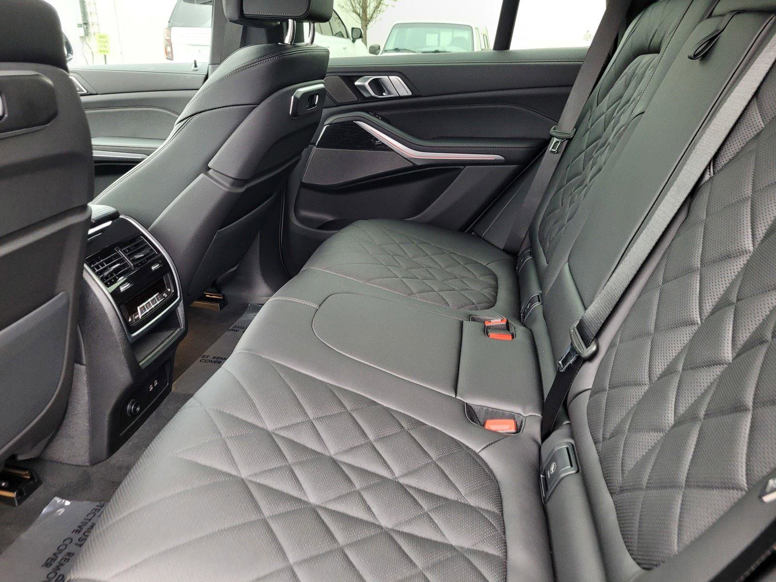 New 2026 BMW X5 xDrive50e w/ M Sport Package AWD/4WD image 13