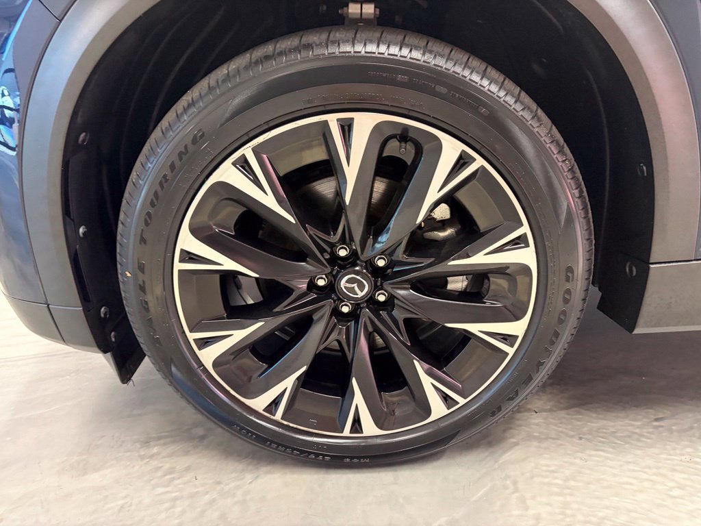 Used 2024 MAZDA CX-90 Plug-In Hybrid w/ Premium Plus AWD/4WD image 29
