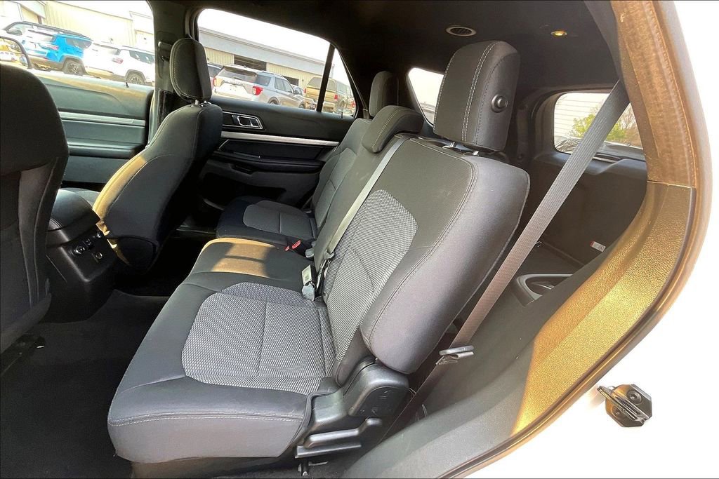 Used 2018 Ford Explorer XLT w/ Equipment Group 201A image 24