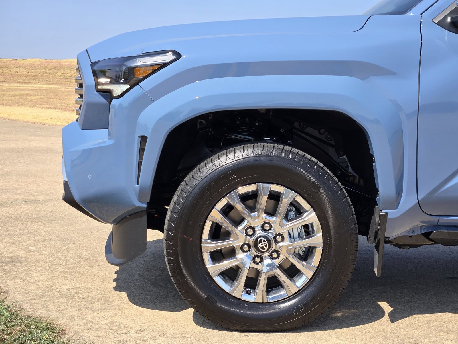 New 2026 Toyota Tacoma Limited AWD/4WD image 10