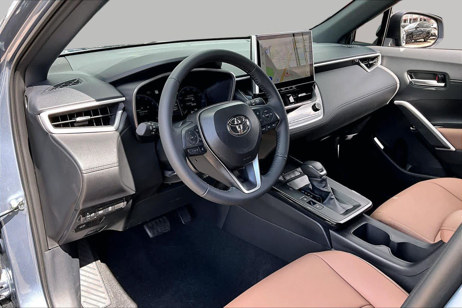 Used 2026 Toyota Corolla Cross XLE w/ Convenience Package FWD image 18