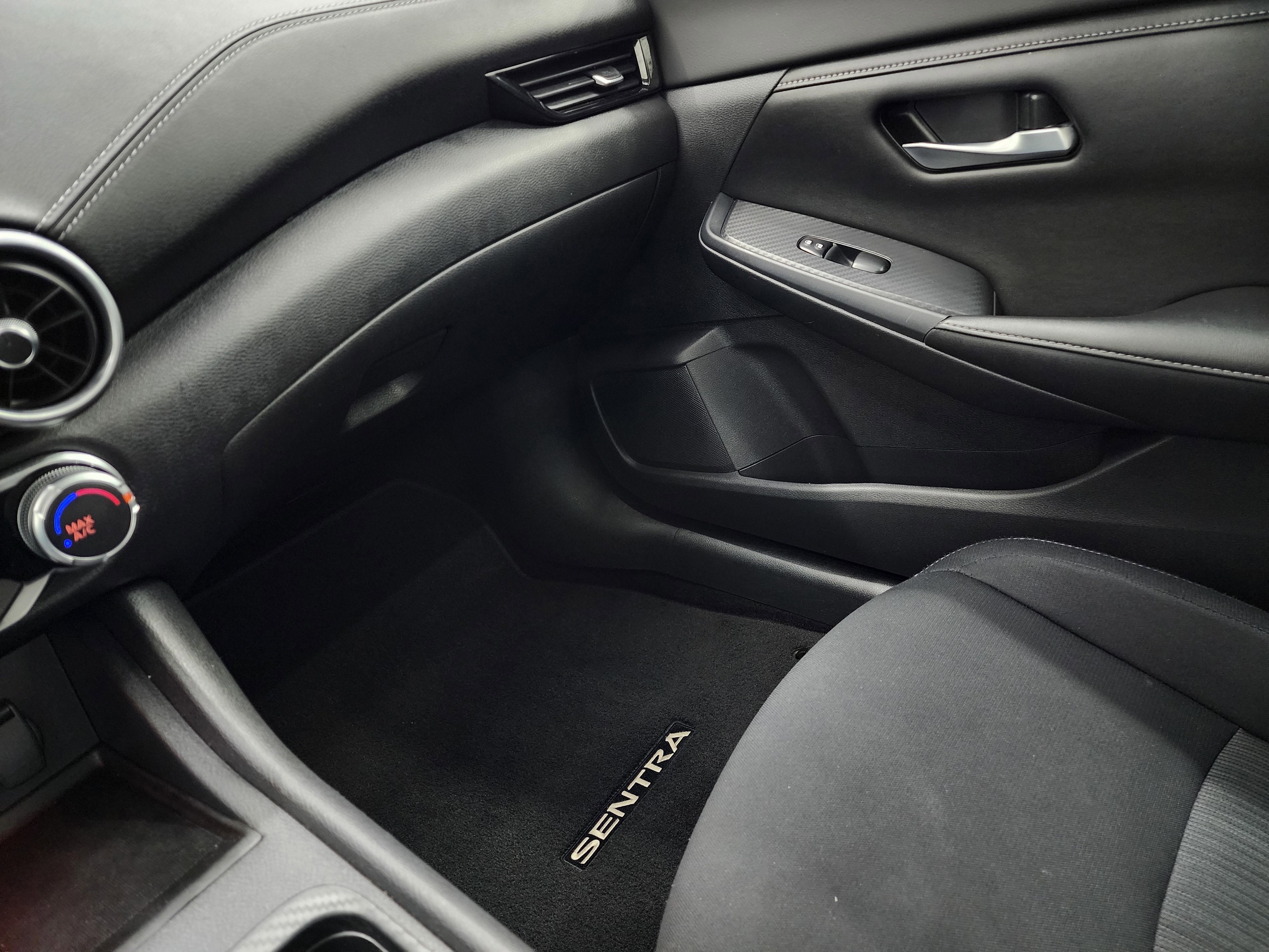 Used 2023 Nissan Sentra SV image 13