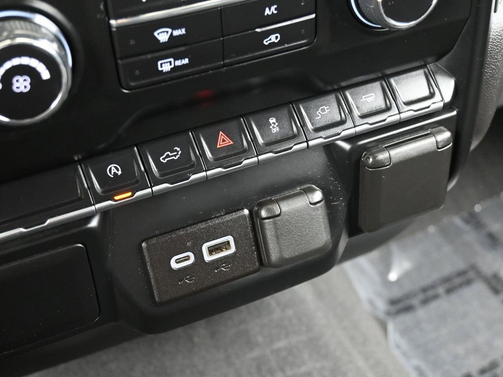 Used 2022 Chevrolet Silverado 1500 Custom w/ Safety Confidence Package image 24