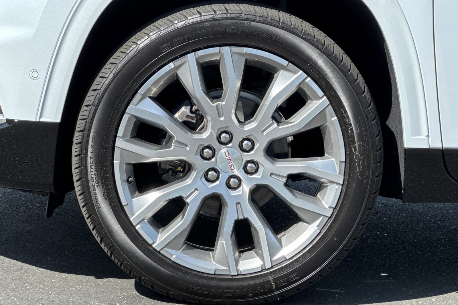 New 2026 GMC Acadia Denali w/ Super Cruise Package image 28