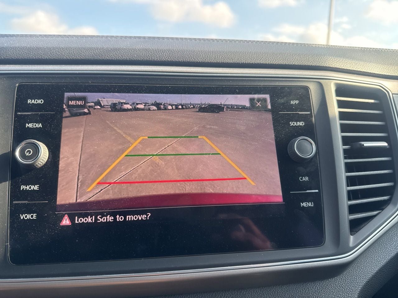 Used 2019 Volkswagen Atlas SE w/ Towing Package FWD image 42