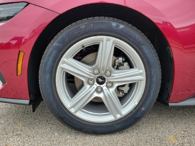 Used 2026 Ford Mustang Coupe RWD image 9