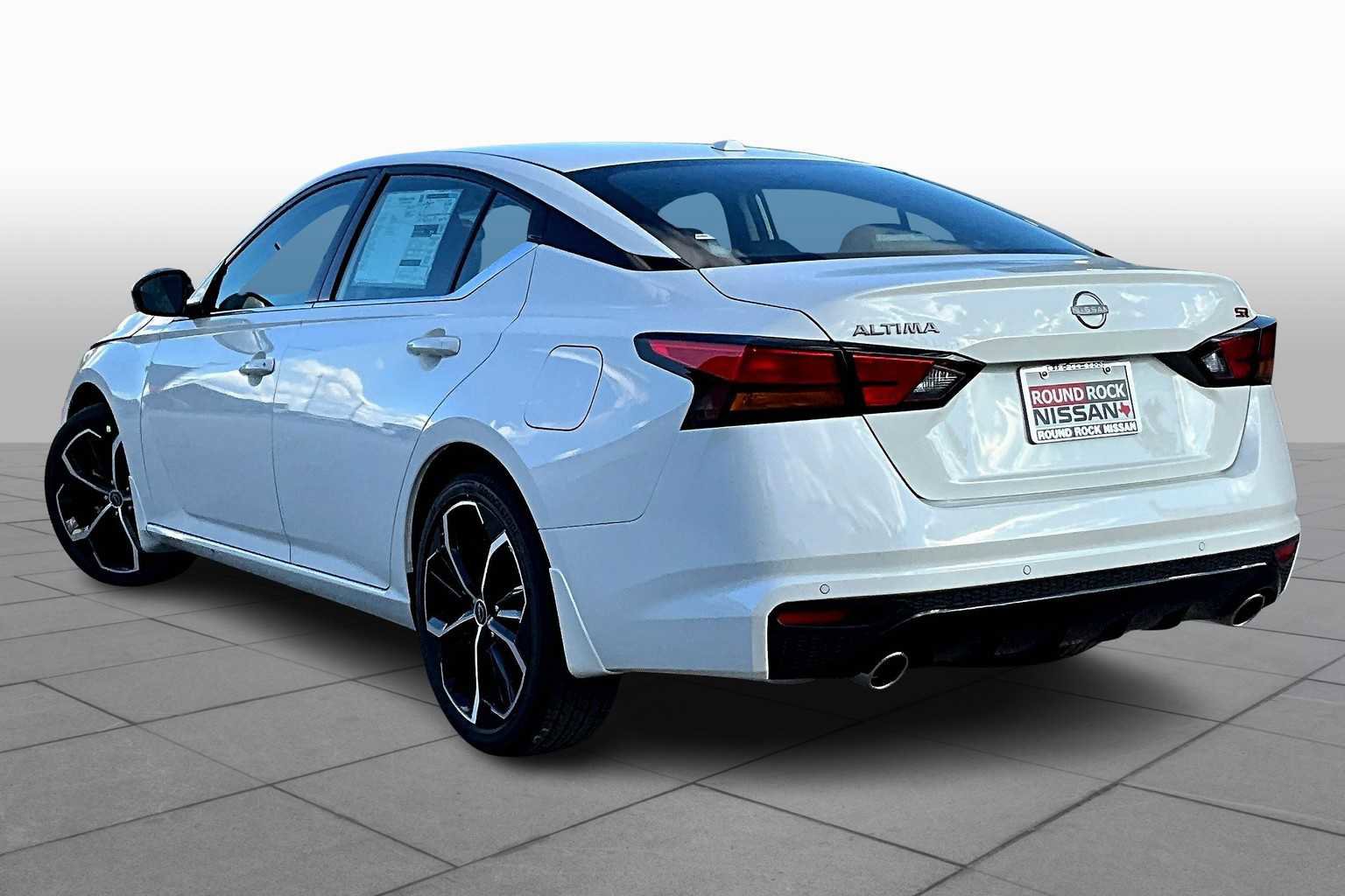 New 2025 Nissan Altima 2.5 SR image 7