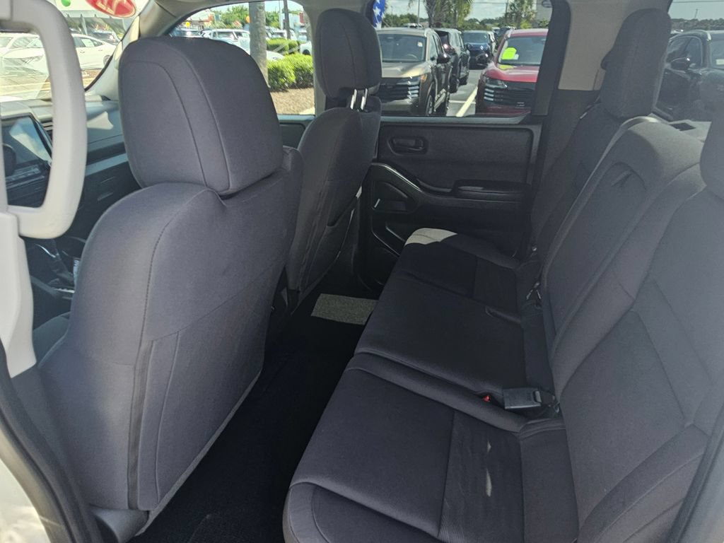 Used 2022 Nissan Frontier S w/ Technology Package RWD image 12