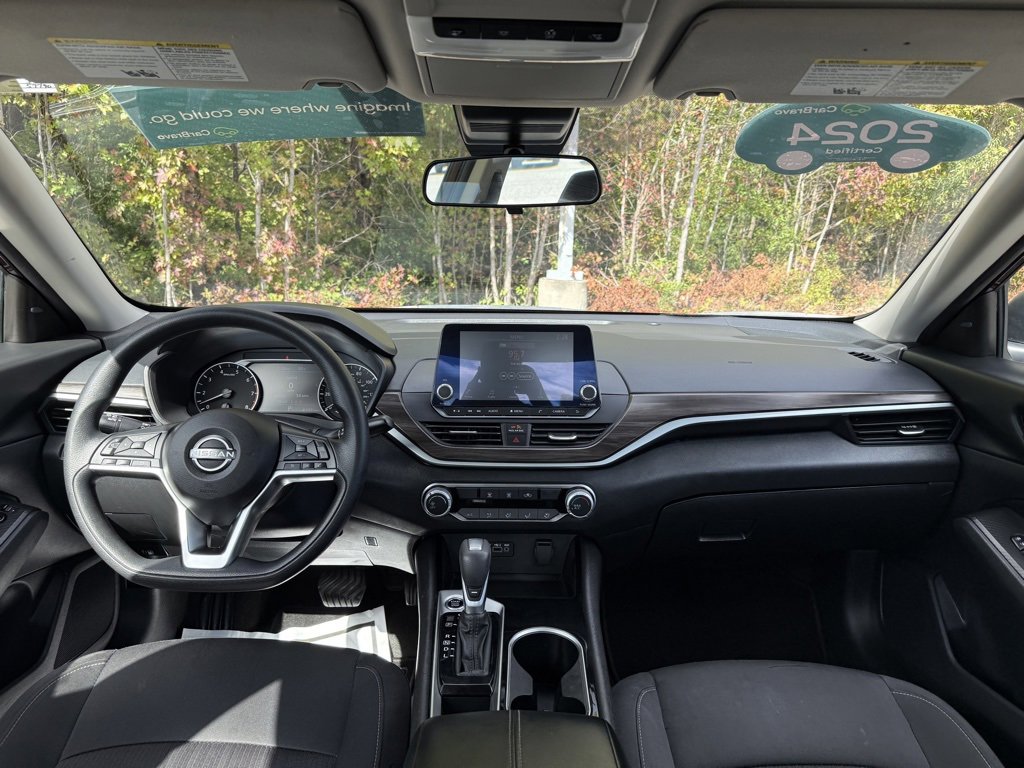 Used 2024 Nissan Altima 2.5 SV image 25