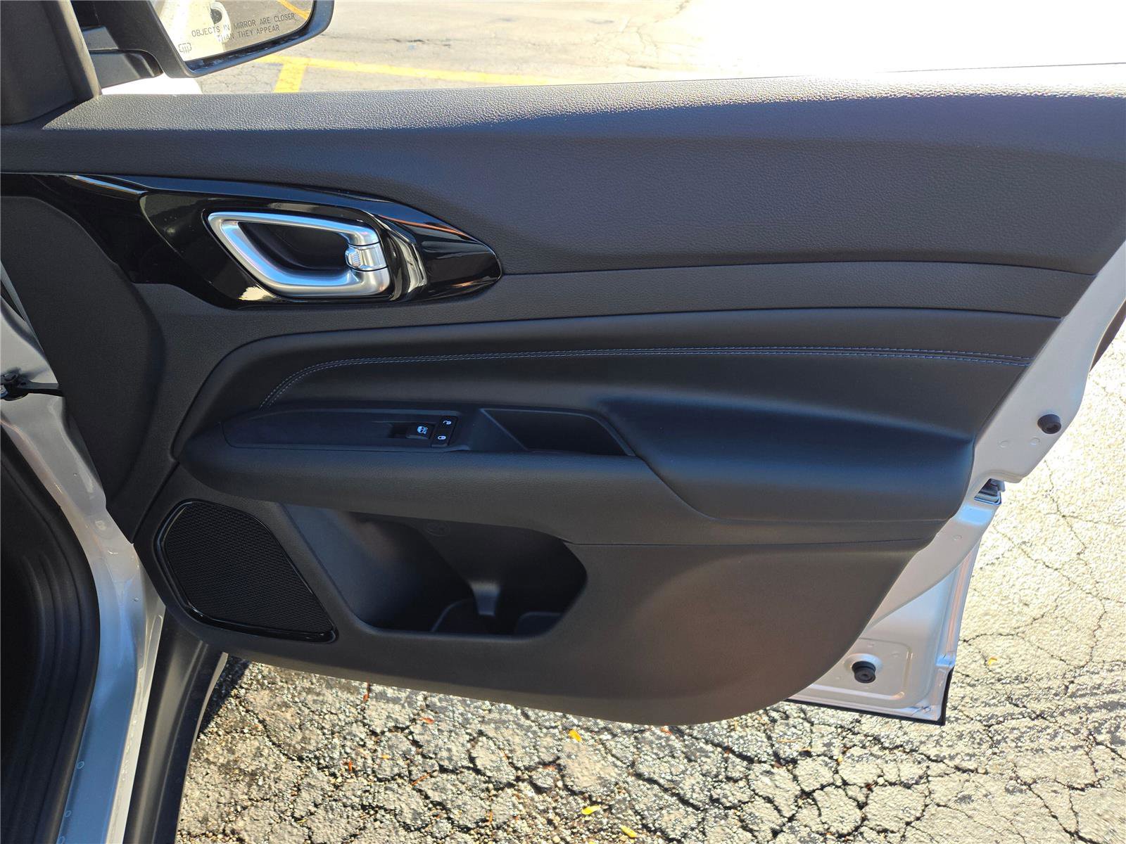 New 2026 Jeep Compass Latitude image 6