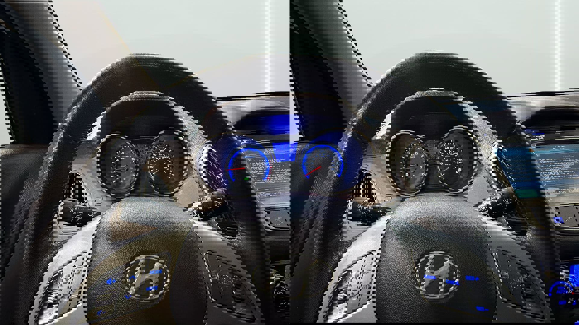 Used 2013 Hyundai Tucson Limited w/ Premium Pkg image 30