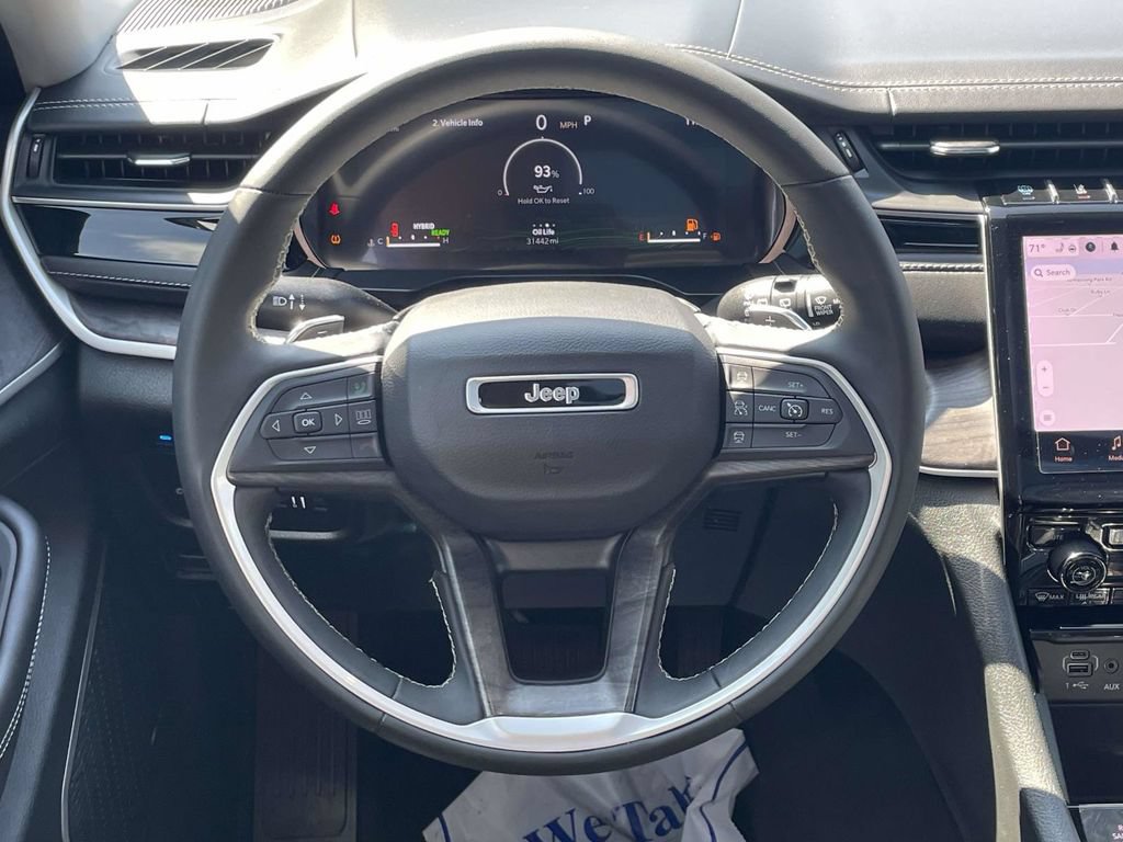 Used 2023 Jeep Grand Cherokee 4WD 4xe image 24