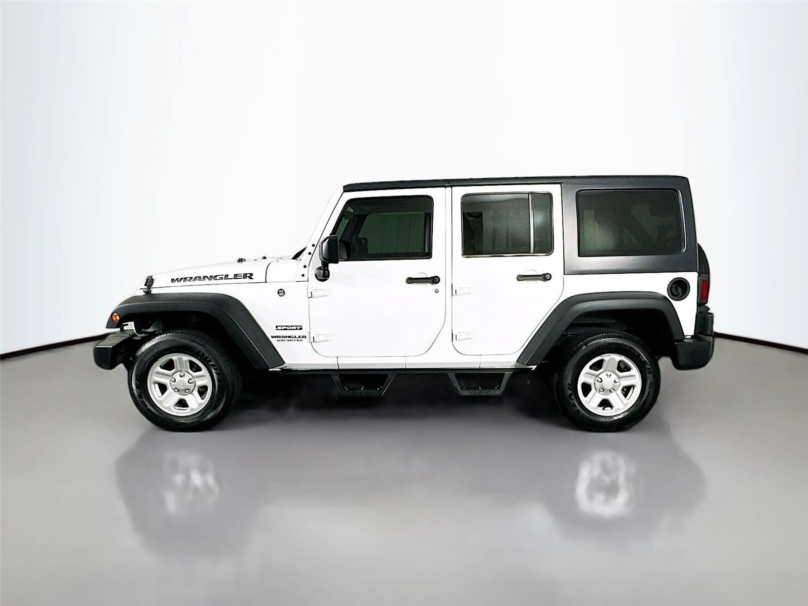 Used 2017 Jeep Wrangler Unlimited Sport w/ Max Tow Package AWD/4WD image 7
