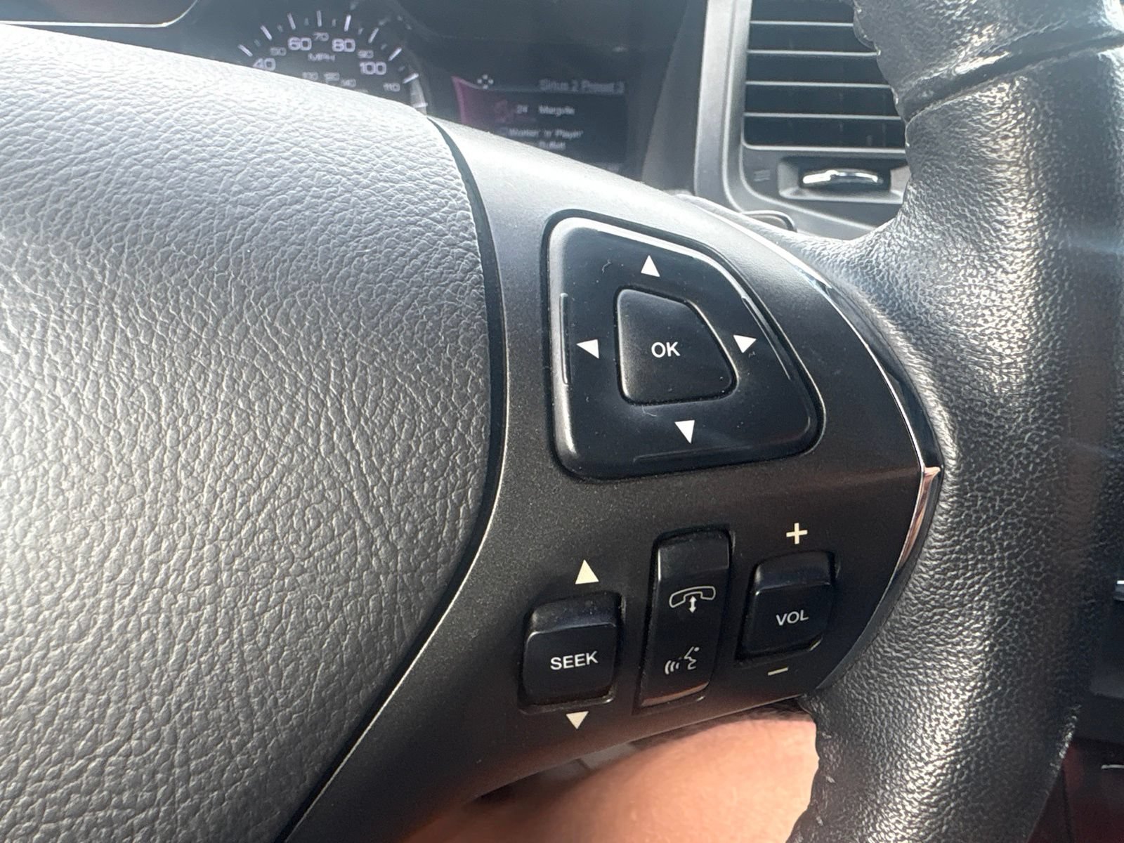 Used 2015 Lincoln MKS AWD w/ Equipment Group 101A image 35