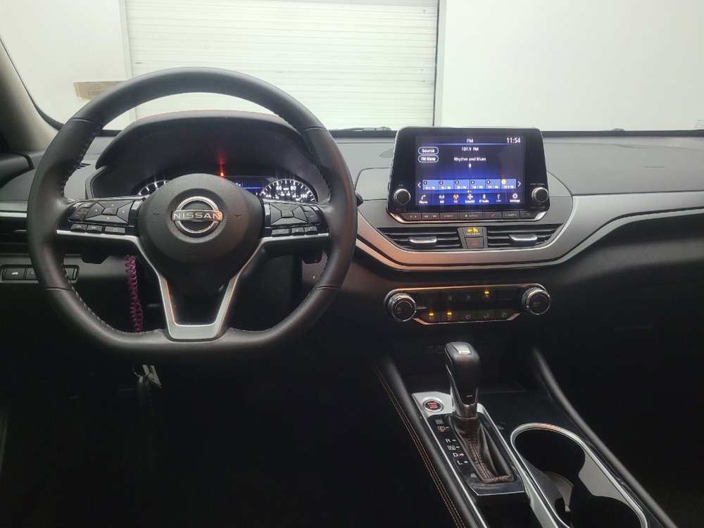 Used 2023 Nissan Altima 2.5 SR image 22