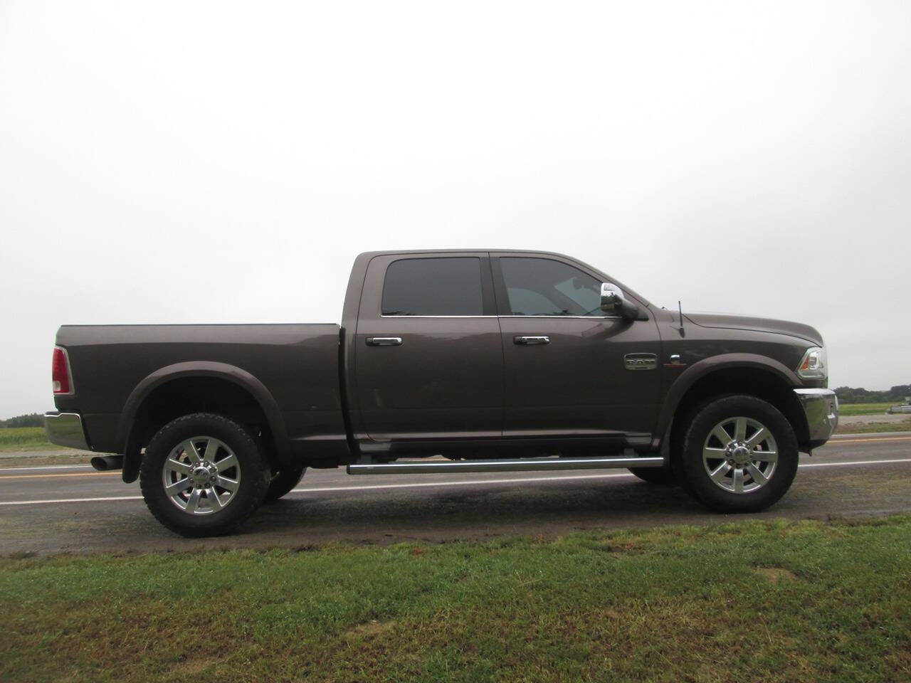 Used 2018 RAM 2500 Longhorn w/ Longhorn Southfork Package AWD/4WD image 7