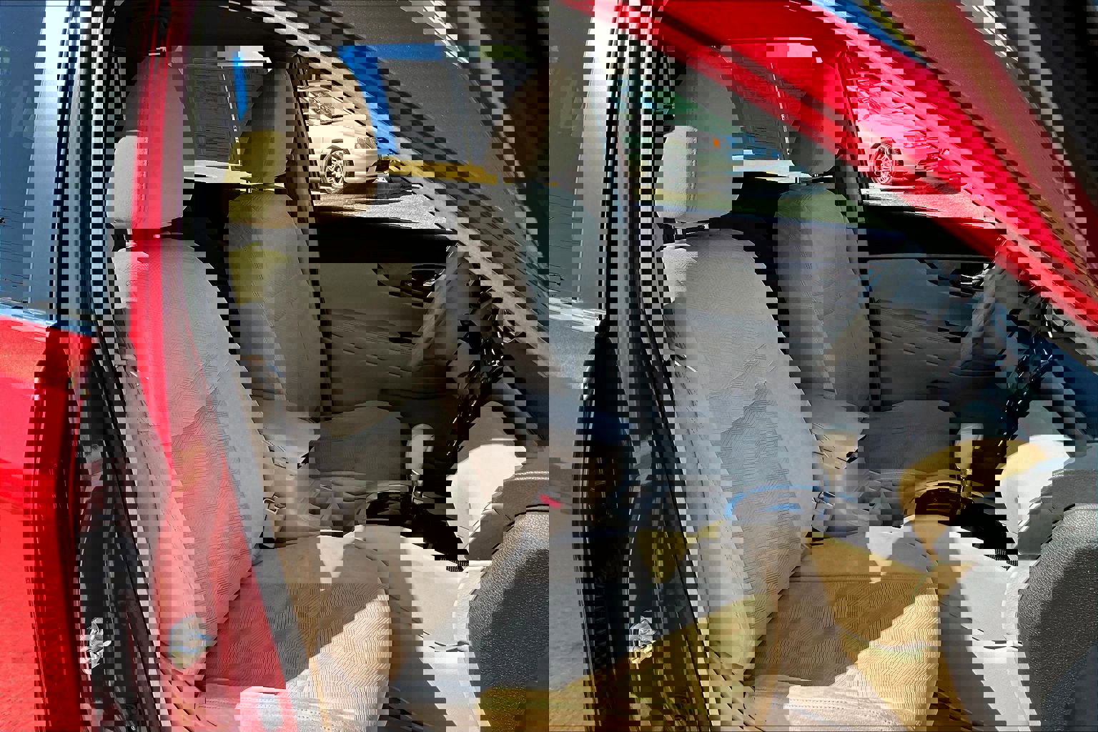 Used 2014 Nissan Rogue SV w/ SV Premium Package image 7