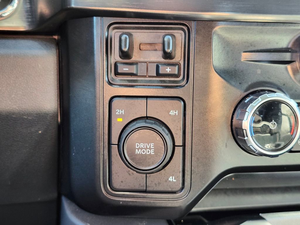 Used 2025 Ford F450 Lariat image 23