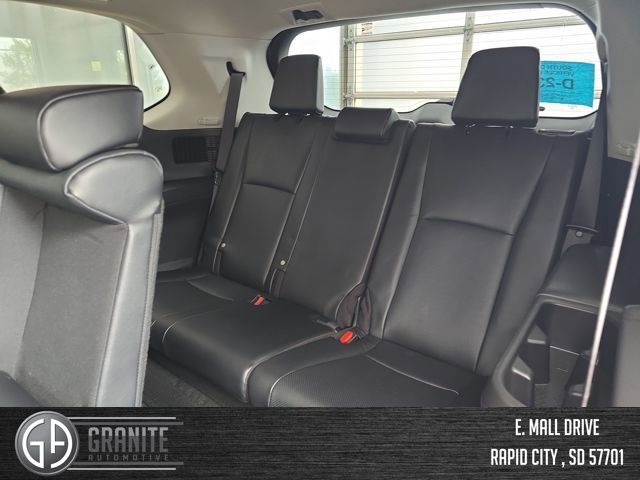 Used 2024 Toyota Grand Highlander XLE image 34