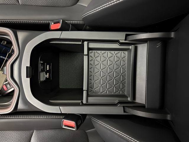 Used 2019 Toyota RAV4 Limited image 28