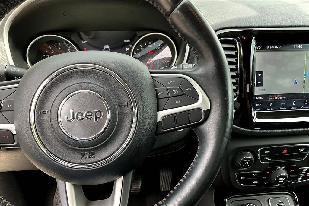 Used 2018 Jeep Compass Limited w/ Navigation Group AWD/4WD image 14