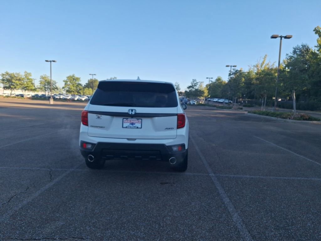 Used 2023 Honda Passport EX-L image 16