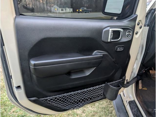 Used 2020 Jeep Gladiator Sport w/ Quick Order Package 24S image 13