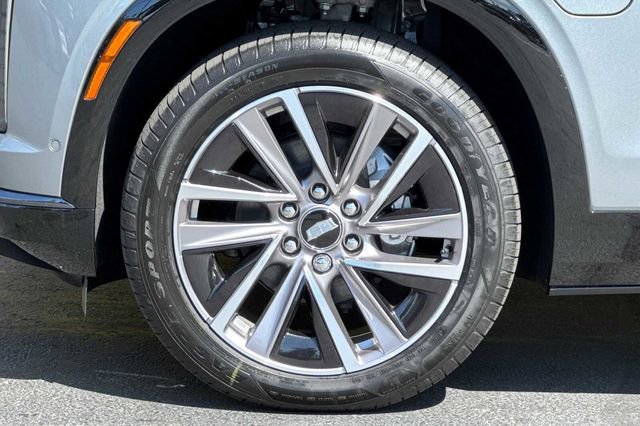 New 2026 Cadillac Vistiq Sport w/ LPO, Floor Liner Package image 22