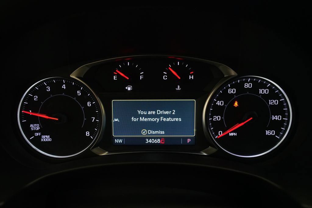 Used 2024 GMC Terrain AT4 AWD/4WD image 2